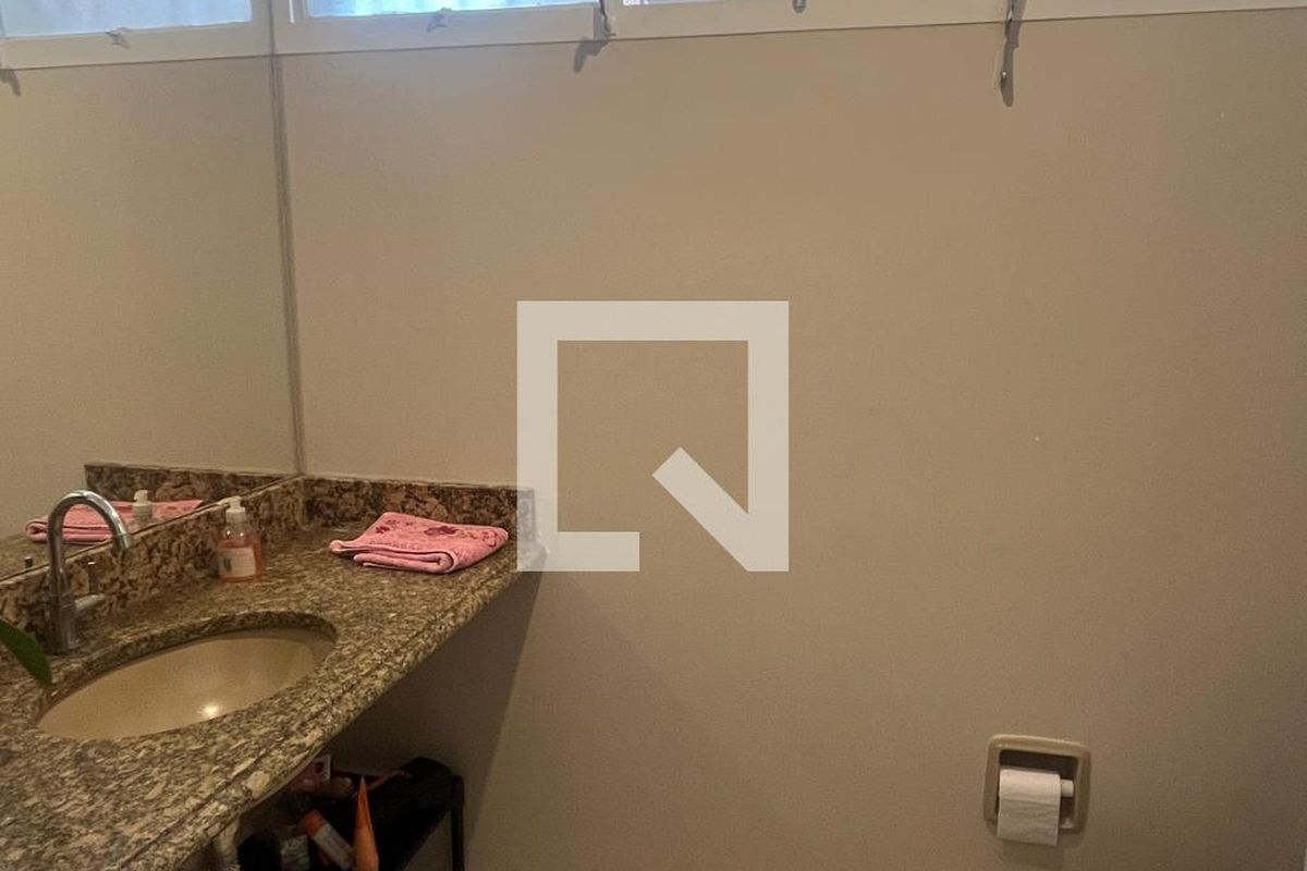 Casa à Venda - Guanabara, 3 Quartos,  242 m2 em , Campinas - sp | SoloBR