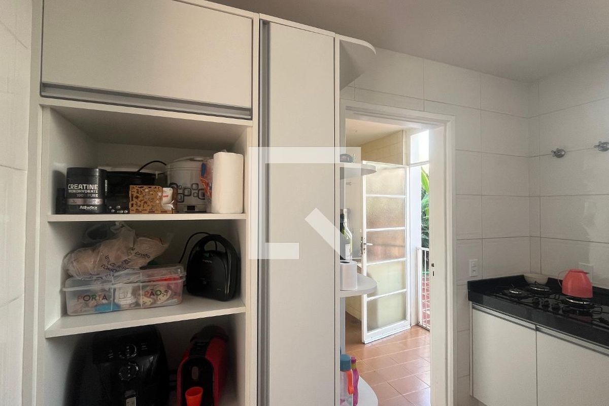 Casa à Venda - Guanabara, 3 Quartos,  242 m2 em , Campinas - sp | SoloBR