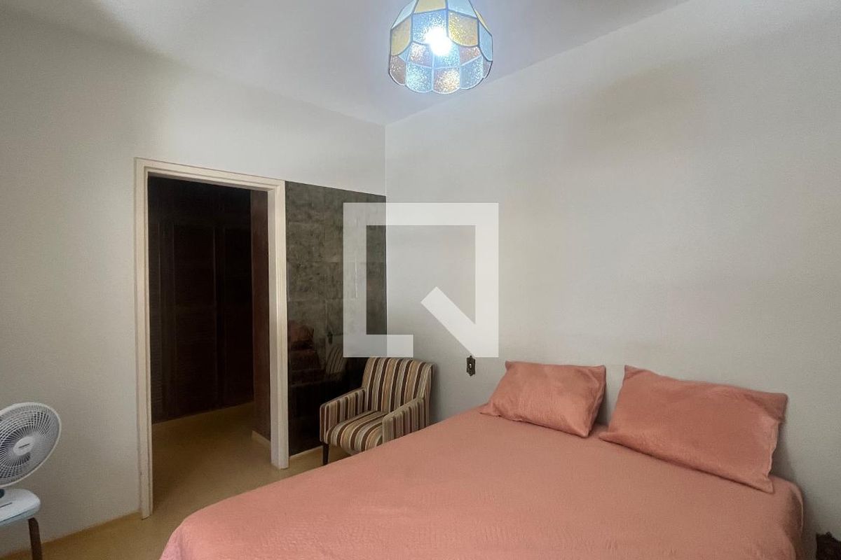 Casa à Venda - Guanabara, 3 Quartos,  242 m2 em , Campinas - sp | SoloBR