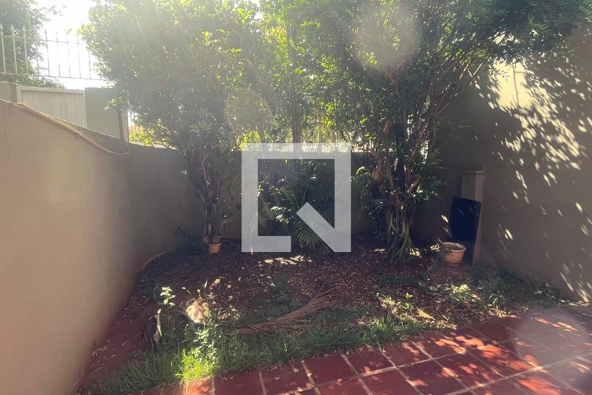 Casa à Venda - Guanabara, 3 Quartos,  242 m2 em , Campinas - sp | SoloBR