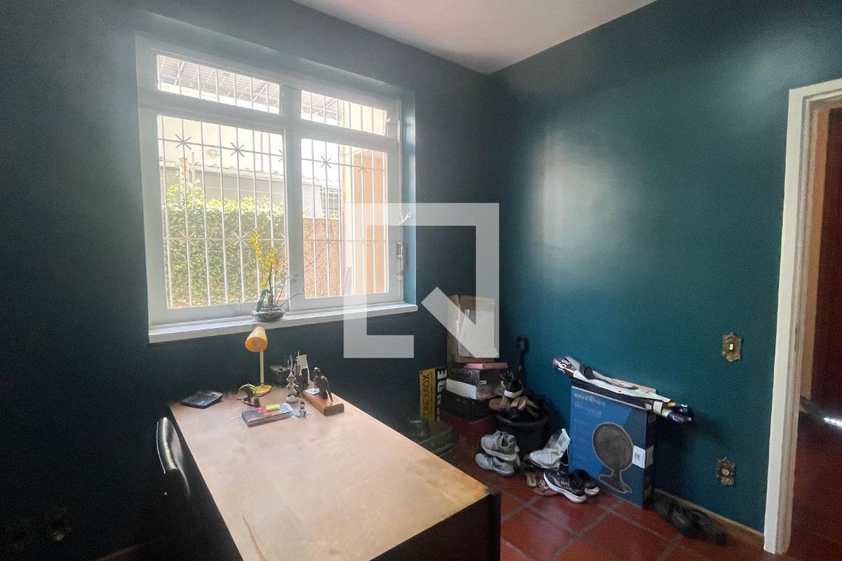 Casa à Venda - Guanabara, 3 Quartos,  242 m2 em , Campinas - sp | SoloBR