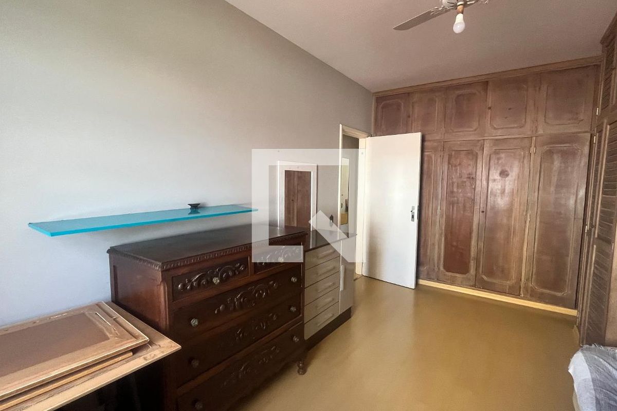 Casa à Venda - Guanabara, 3 Quartos,  242 m2 em , Campinas - sp | SoloBR