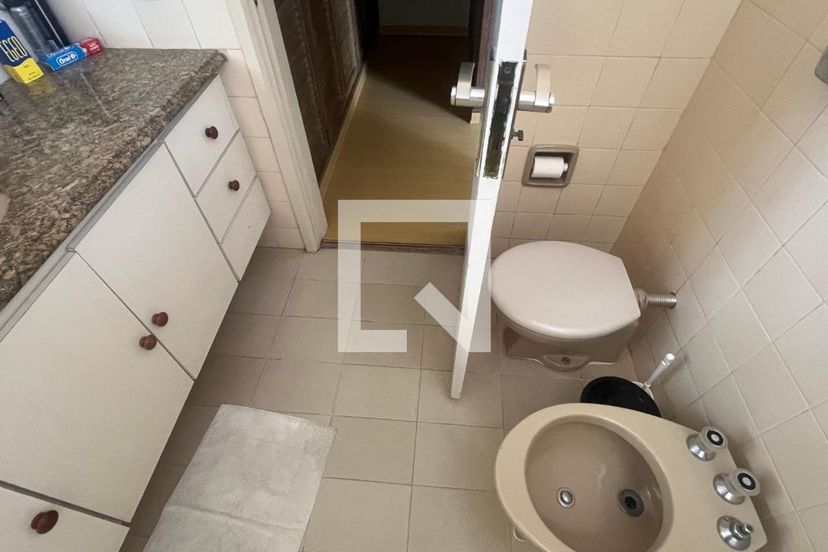 Casa à Venda - Guanabara, 3 Quartos,  242 m2 em , Campinas - sp | SoloBR