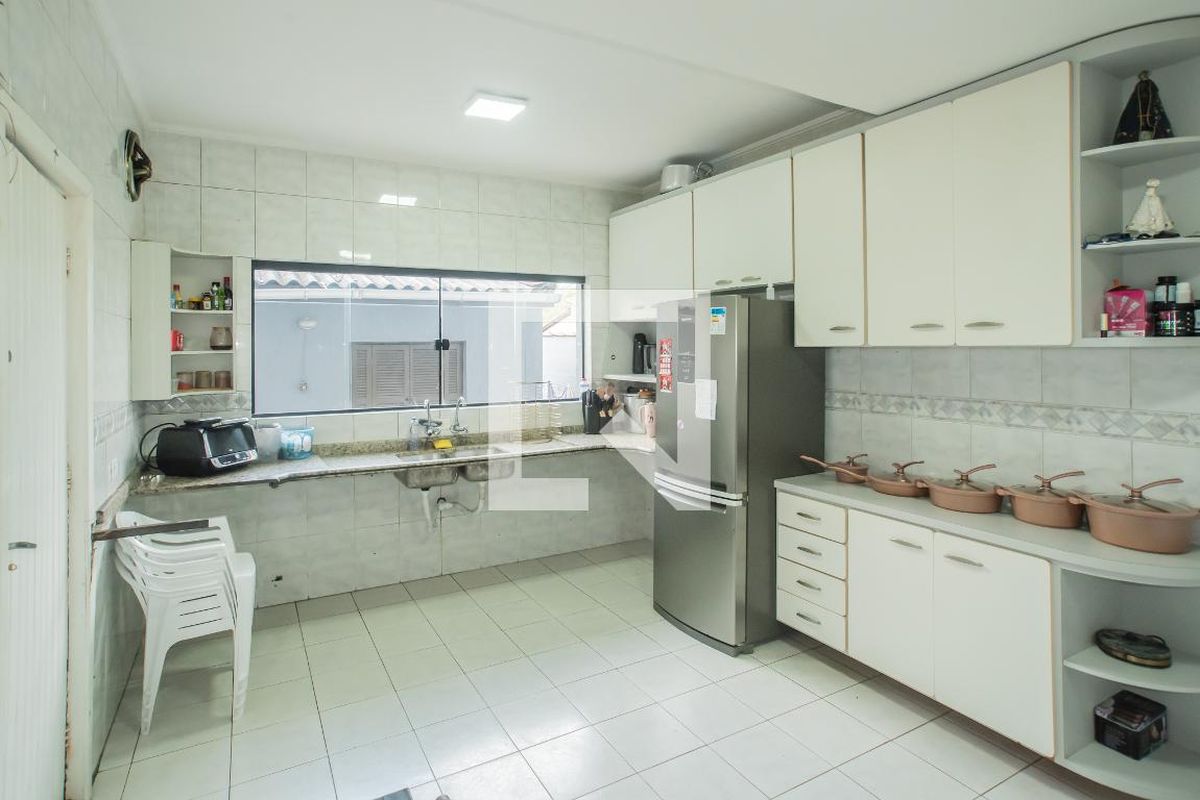 Casa, 3 quartos, 186 m² - Foto 13