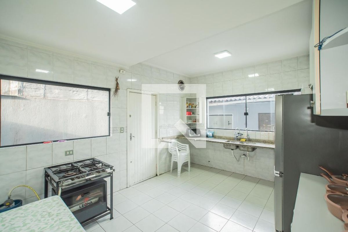Casa, 3 quartos, 186 m² - Foto 12