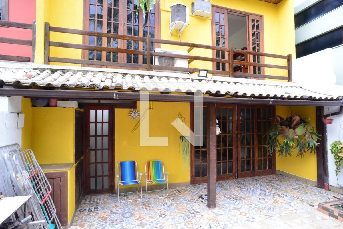 Casa, 3 quartos, 250 m² - Foto 70