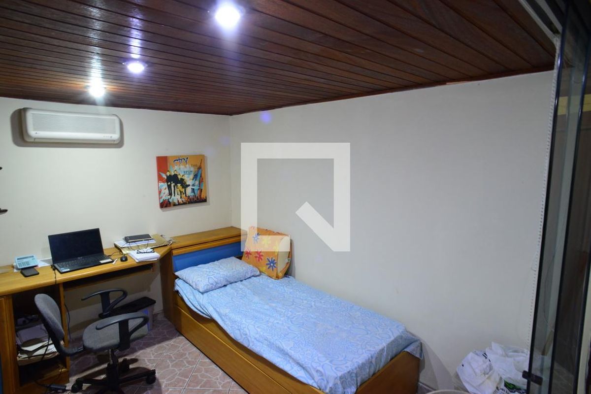 Casa, 3 quartos, 250 m² - Foto 60