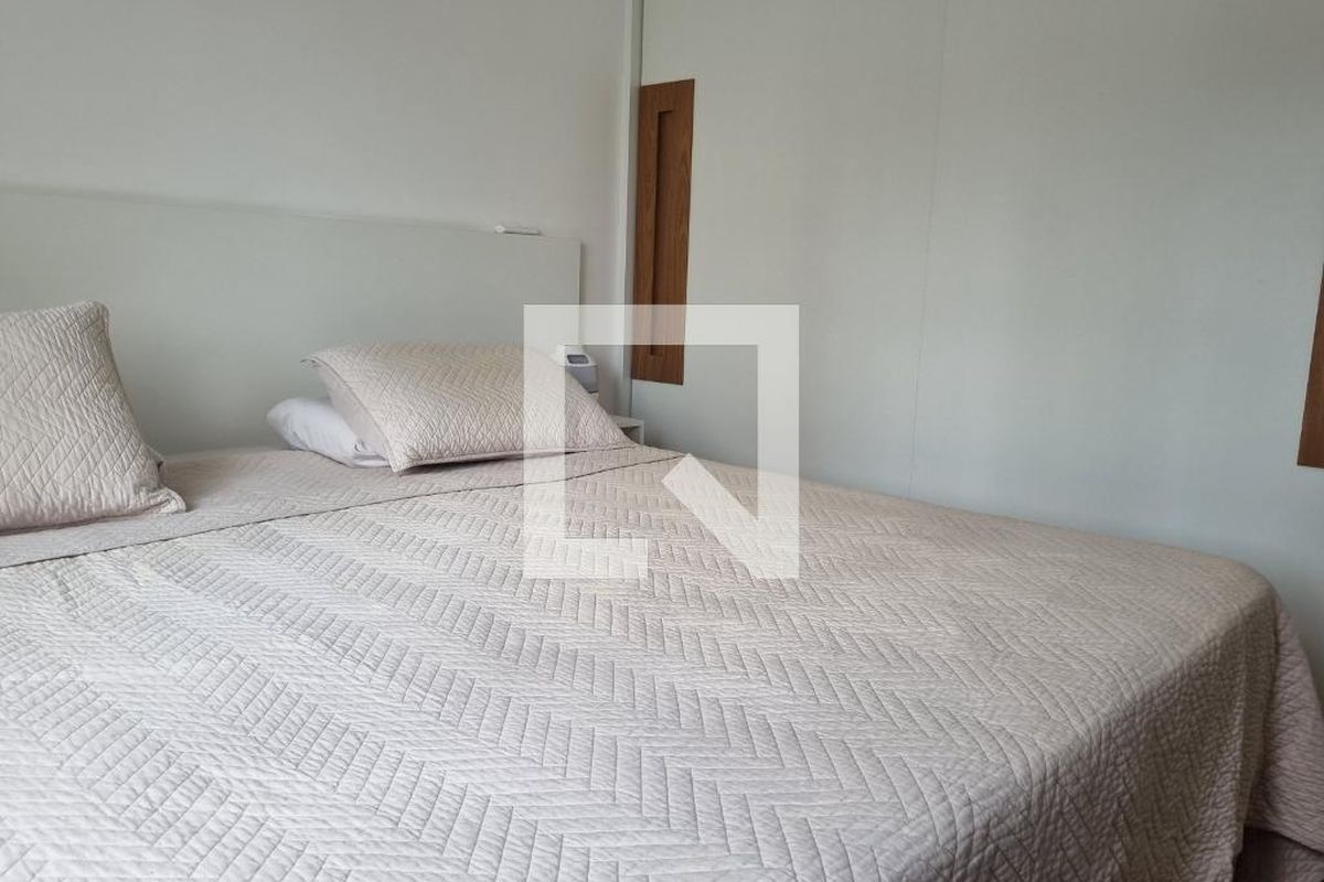 Apartamento à Venda - Cambuí, 2 Quartos,  72 m2 em , Campinas - sp | SoloBR