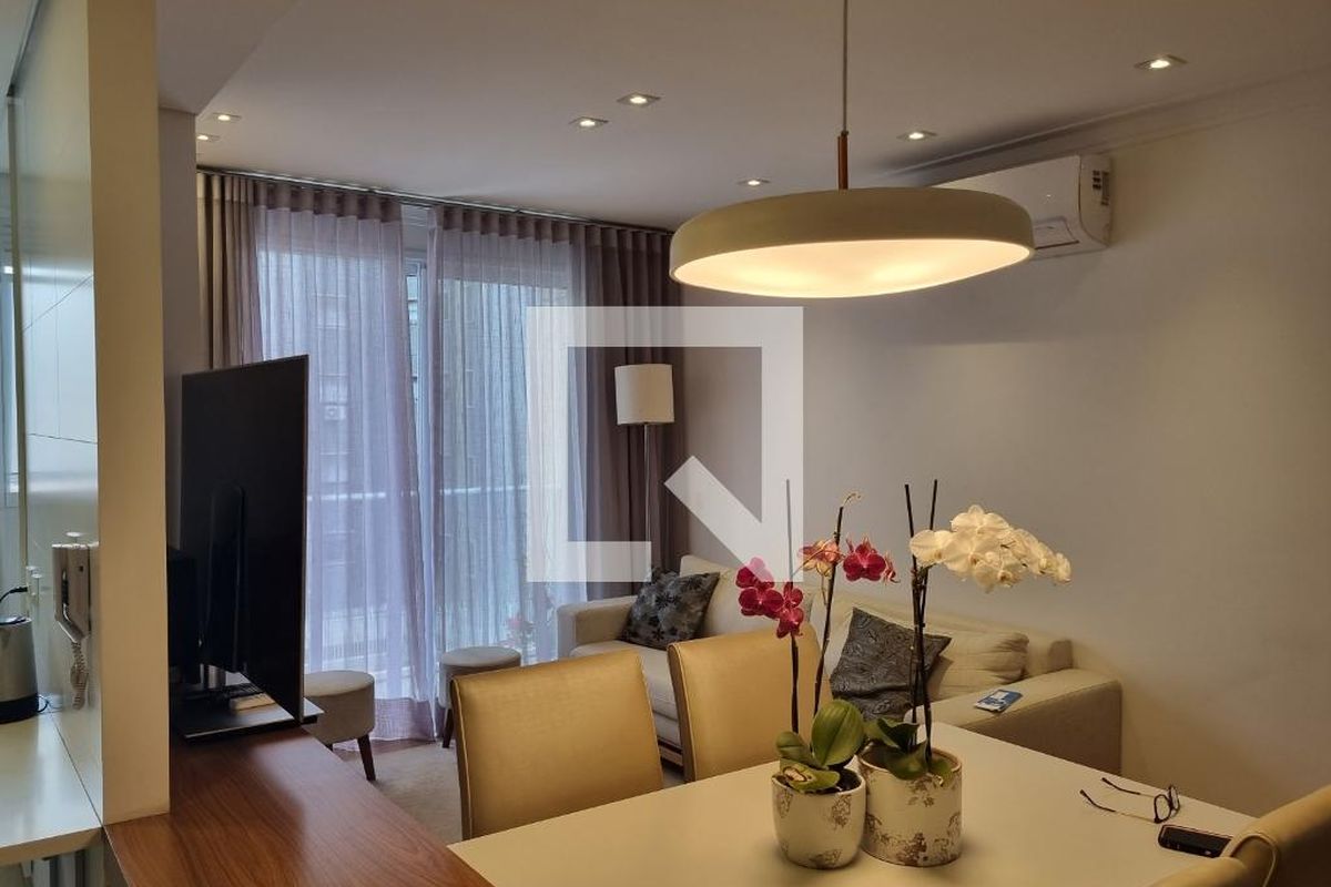 Apartamento à Venda - Cambuí, 2 Quartos,  72 m2 em , Campinas - sp | SoloBR