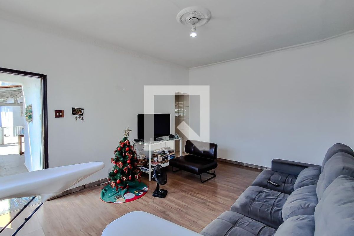 Casa, 6 quartos, 750 m² - Foto 2
