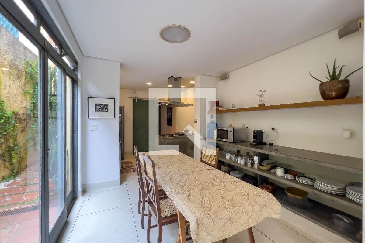 Casa, 3 quartos, 200 m² - Foto 35