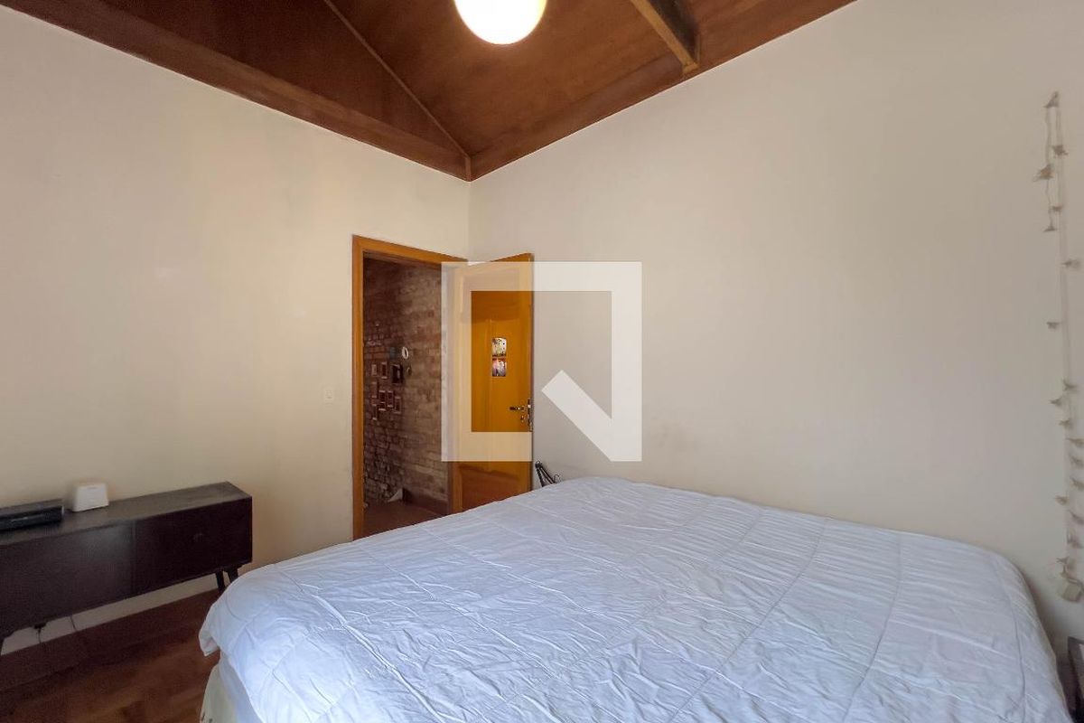 Casa, 3 quartos, 200 m² - Foto 9
