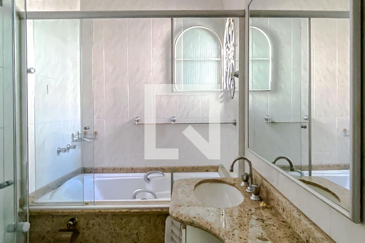Casa, 3 quartos, 182 m² - Foto 70