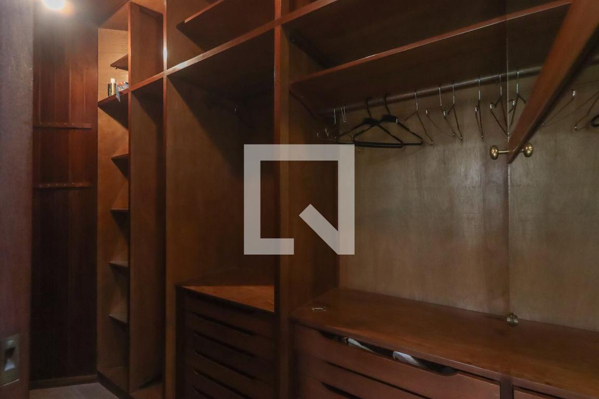Apartamento, 5 quartos, 182 m² - Foto 220
