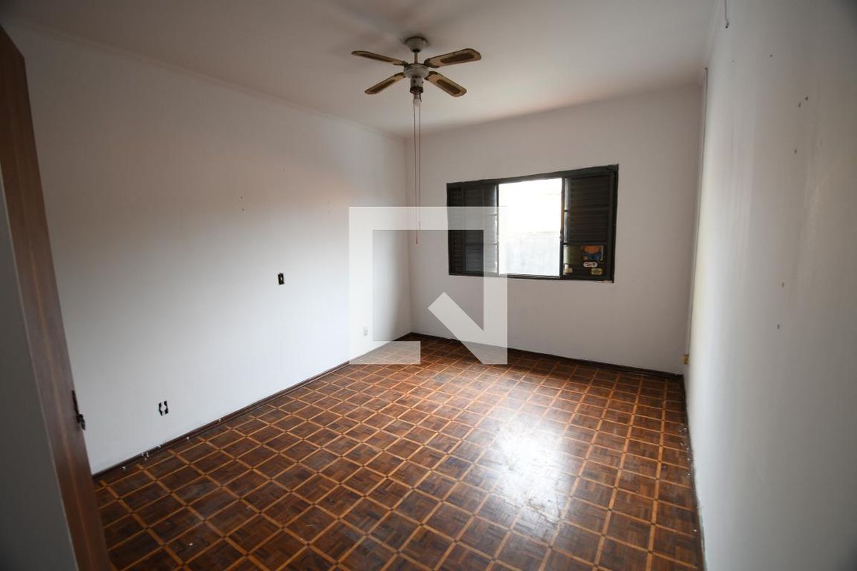 Casa à Venda - Jardim Chapadão, 3 Quartos,  330 m2 em , Campinas - sp | SoloBR