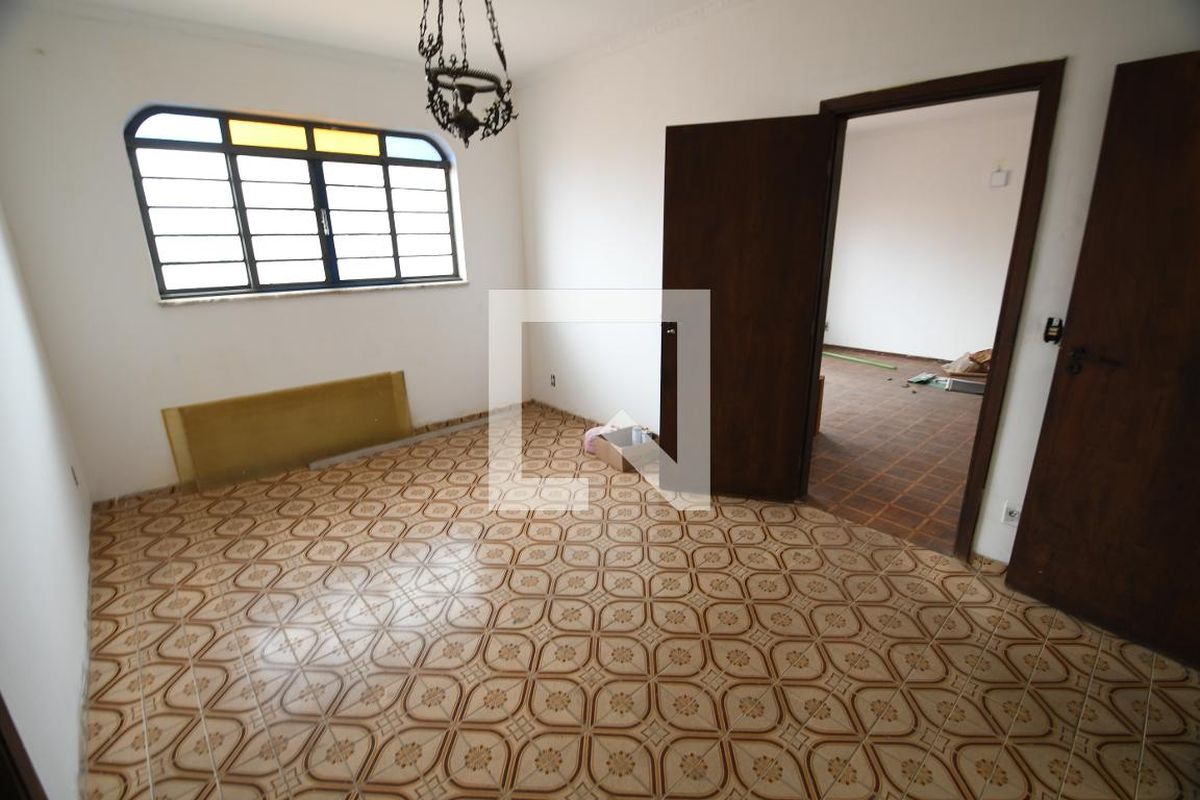 Casa à Venda - Jardim Chapadão, 3 Quartos,  330 m2 em , Campinas - sp | SoloBR