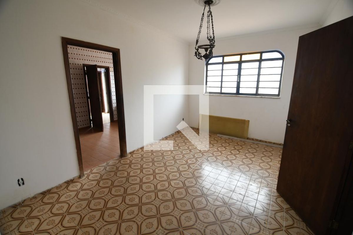 Casa à Venda - Jardim Chapadão, 3 Quartos,  330 m2 em , Campinas - sp | SoloBR