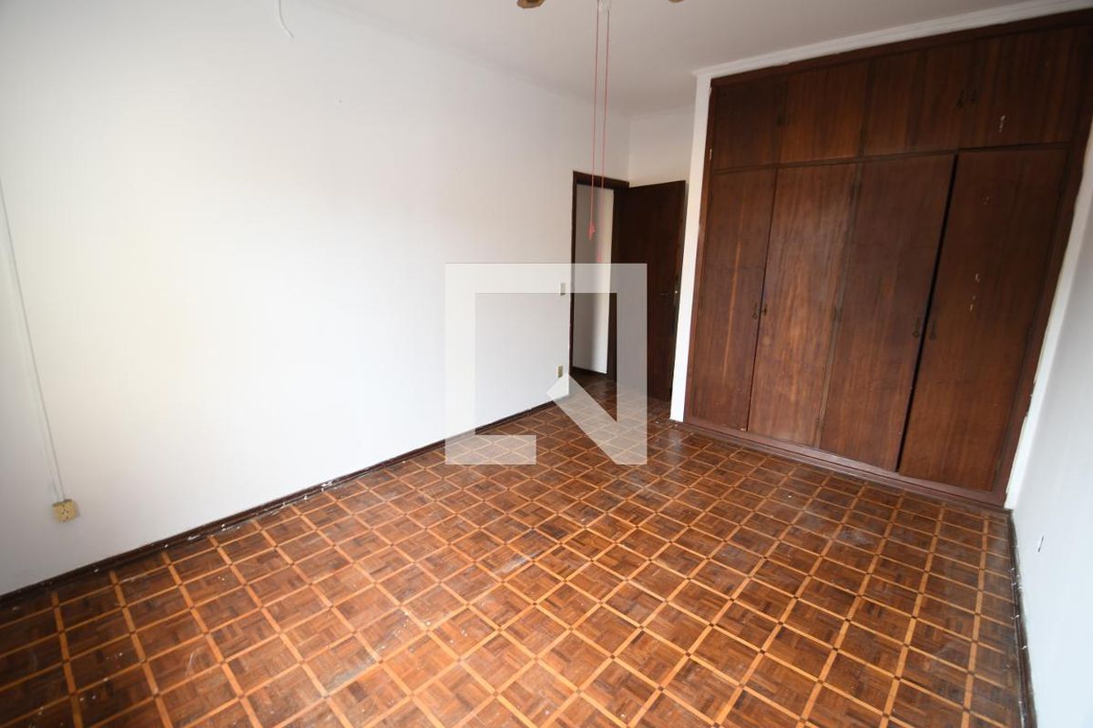 Casa à Venda - Jardim Chapadão, 3 Quartos,  330 m2 em , Campinas - sp | SoloBR