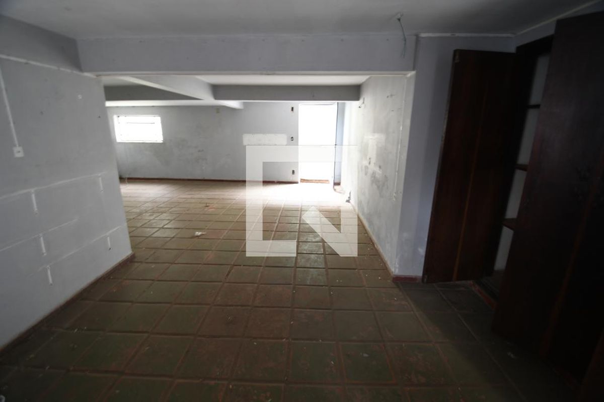 Casa à Venda - Jardim Chapadão, 3 Quartos,  330 m2 em , Campinas - sp | SoloBR