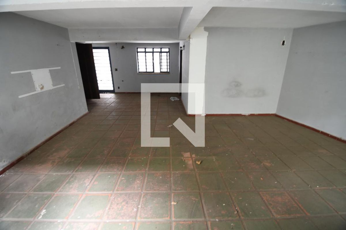 Casa à Venda - Jardim Chapadão, 3 Quartos,  330 m2 em , Campinas - sp | SoloBR