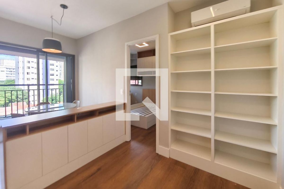 Apartamento à Venda - Cambuí, 1 Quarto,  43 m2 em , Campinas - sp | SoloBR