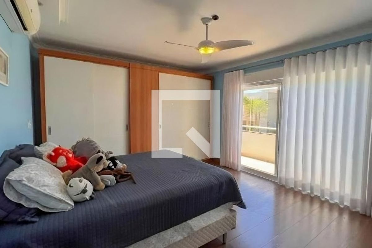 Casa à Venda - Lot. Alphaville Campinas, 3 Quartos,  580 m2 em , Campinas - sp | SoloBR