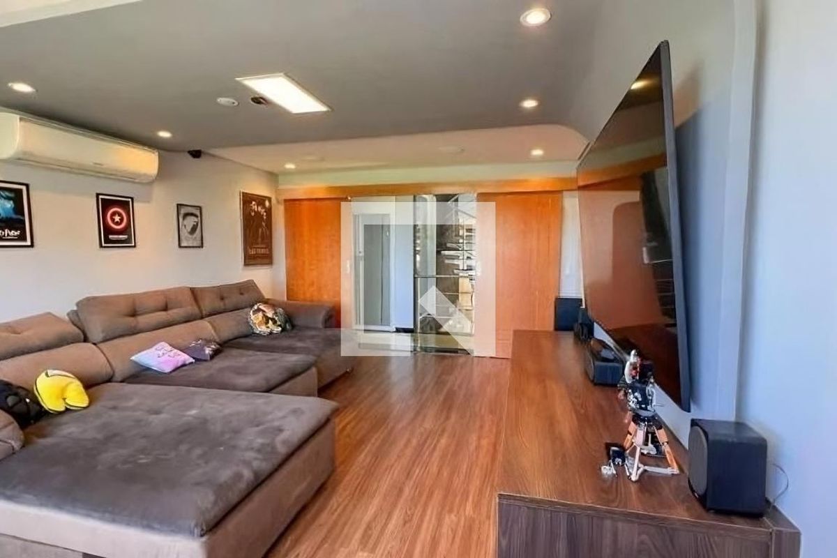 Casa à Venda - Lot. Alphaville Campinas, 3 Quartos,  580 m2 em , Campinas - sp | SoloBR
