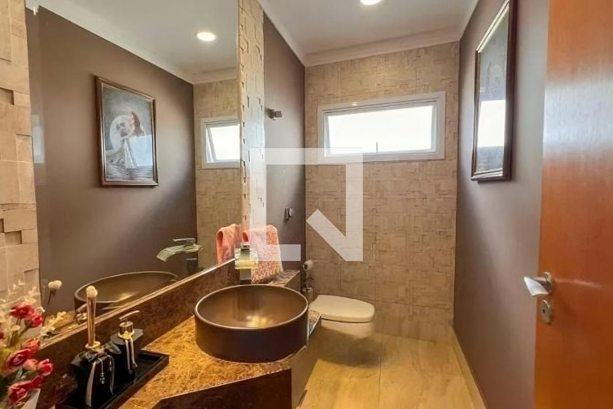 Casa à Venda - Lot. Alphaville Campinas, 3 Quartos,  580 m2 em , Campinas - sp | SoloBR