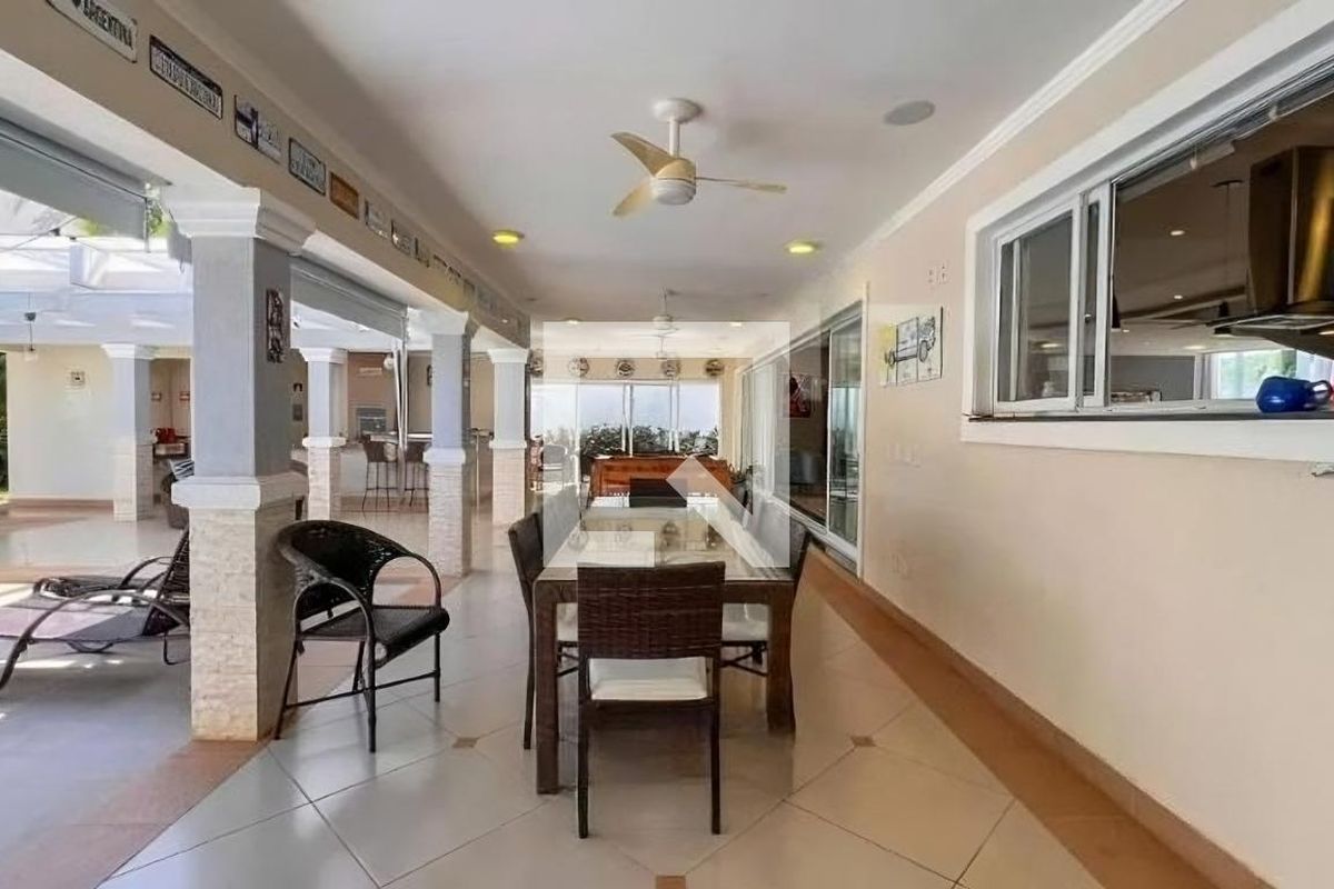 Casa à Venda - Lot. Alphaville Campinas, 3 Quartos,  580 m2 em , Campinas - sp | SoloBR