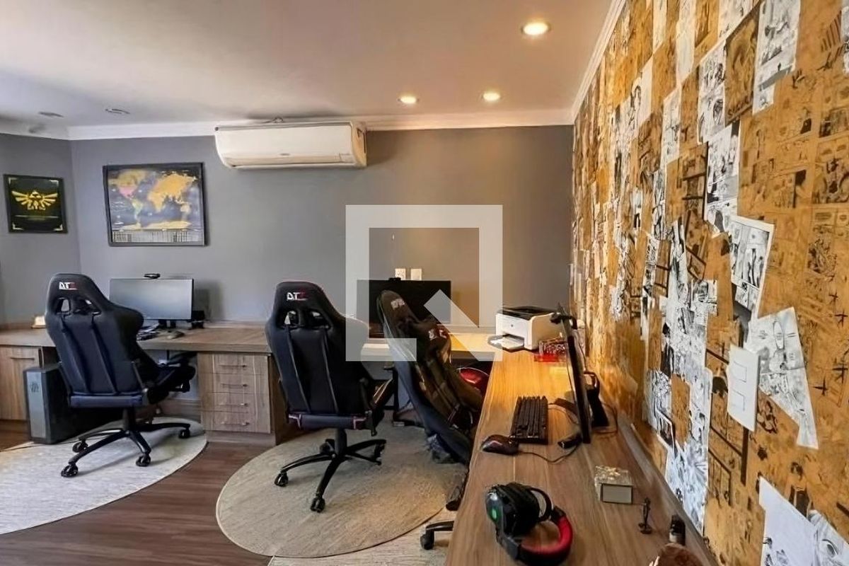 Casa à Venda - Lot. Alphaville Campinas, 3 Quartos,  580 m2 em , Campinas - sp | SoloBR
