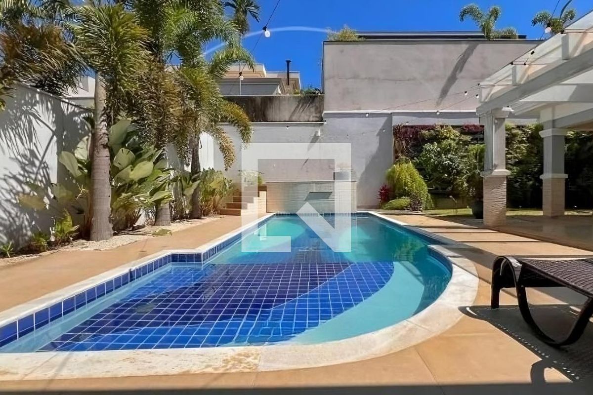 Casa à Venda - Lot. Alphaville Campinas, 3 Quartos,  580 m2 em , Campinas - sp | SoloBR