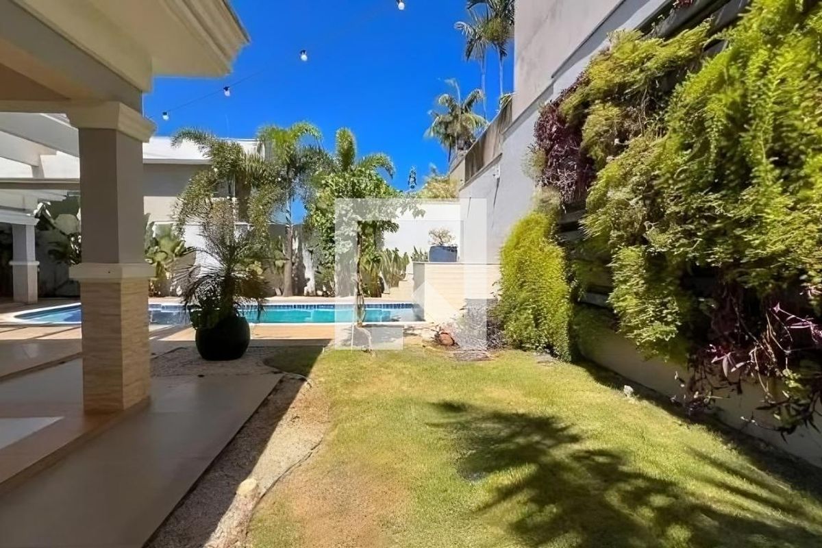 Casa à Venda - Lot. Alphaville Campinas, 3 Quartos,  580 m2 em , Campinas - sp | SoloBR