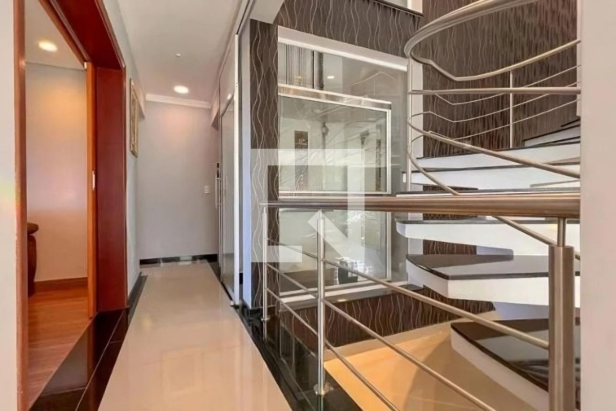Casa à Venda - Lot. Alphaville Campinas, 3 Quartos,  580 m2 em , Campinas - sp | SoloBR