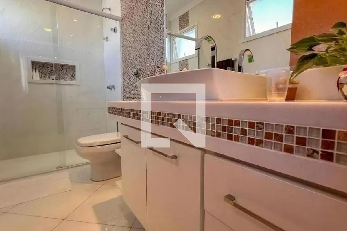 Casa à Venda - Lot. Alphaville Campinas, 3 Quartos,  580 m2 em , Campinas - sp | SoloBR