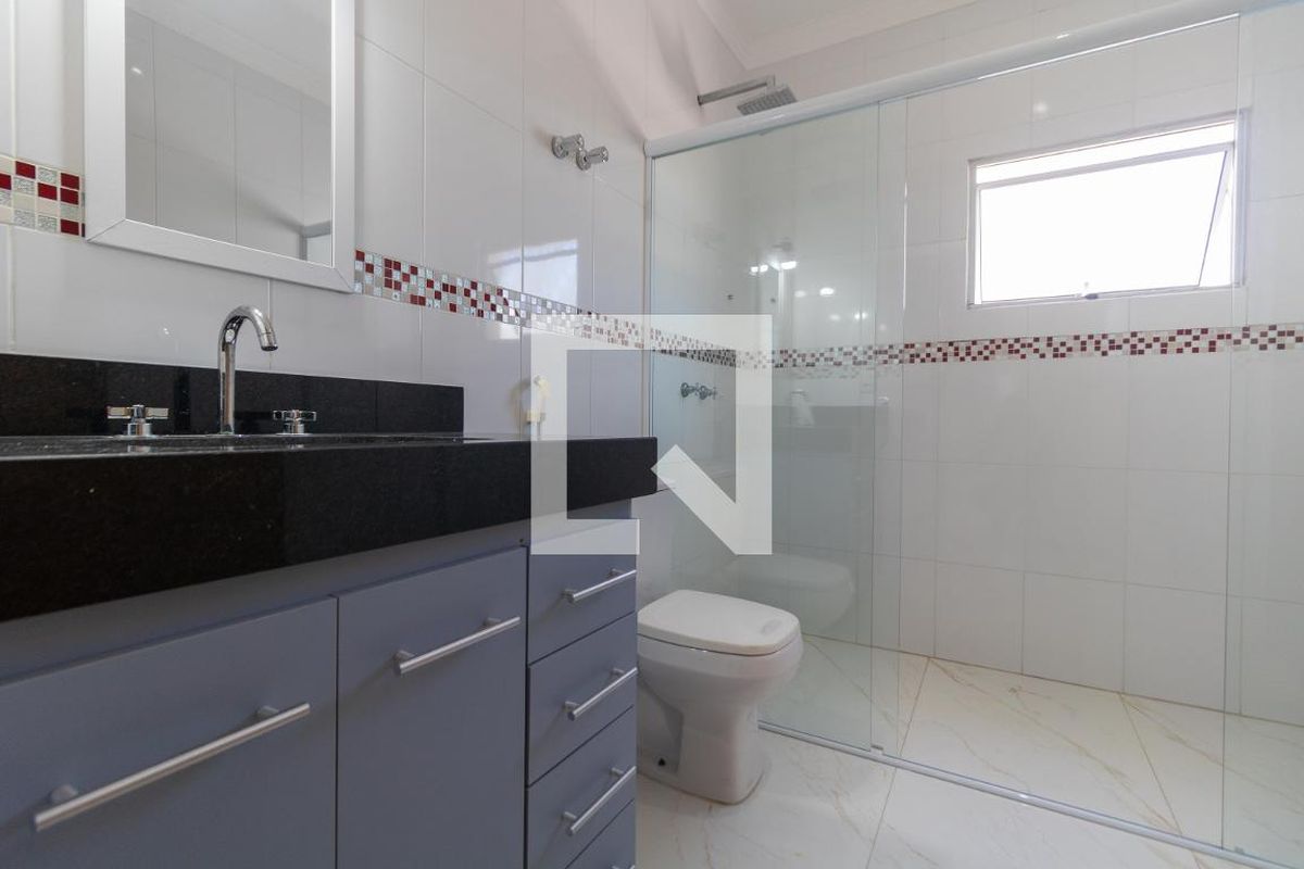 Casa à Venda - Swiss Park, 4 Quartos,  330 m2 em , Campinas - sp | SoloBR