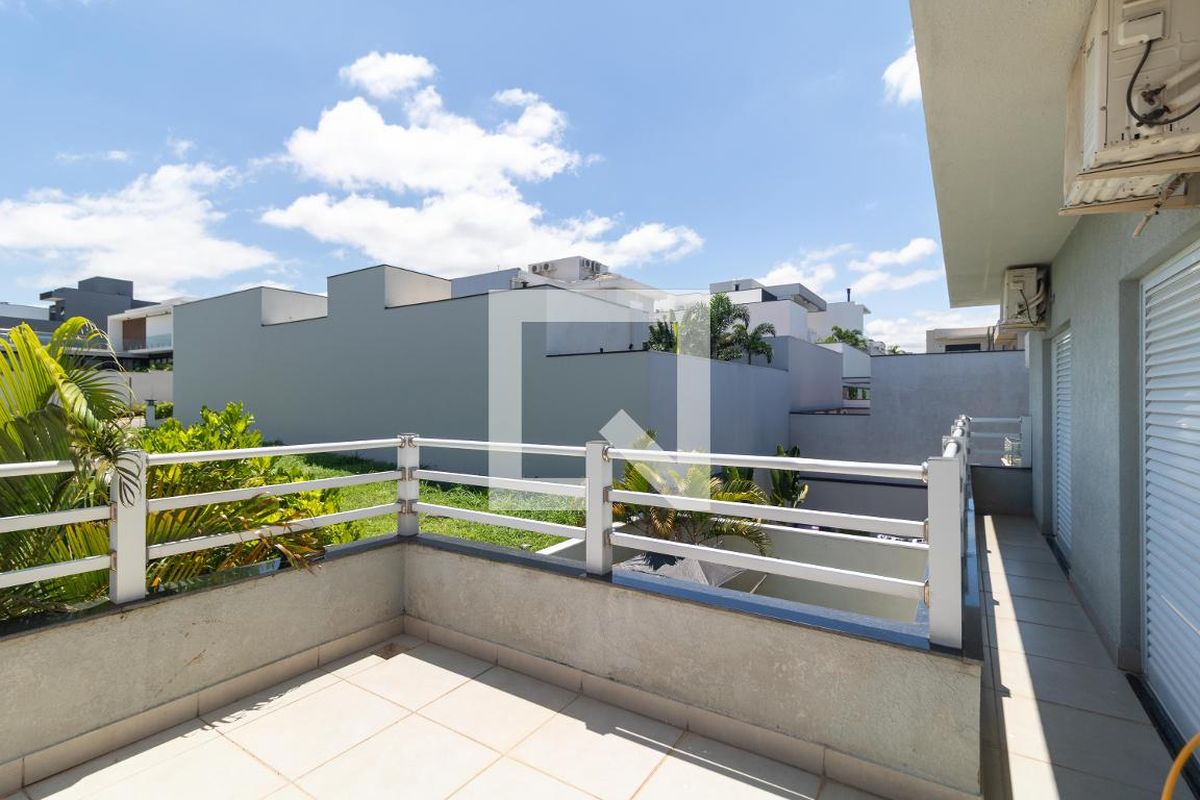 Casa à Venda - Swiss Park, 4 Quartos,  330 m2 em , Campinas - sp | SoloBR