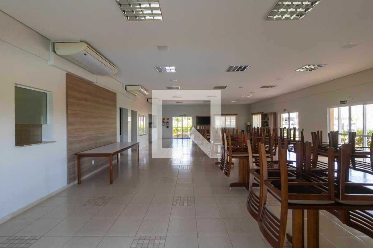 Casa à Venda - Swiss Park, 4 Quartos,  330 m2 em , Campinas - sp | SoloBR