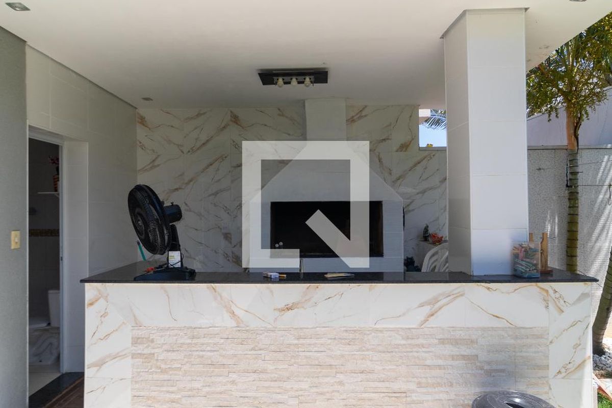 Casa à Venda - Swiss Park, 4 Quartos,  330 m2 em , Campinas - sp | SoloBR