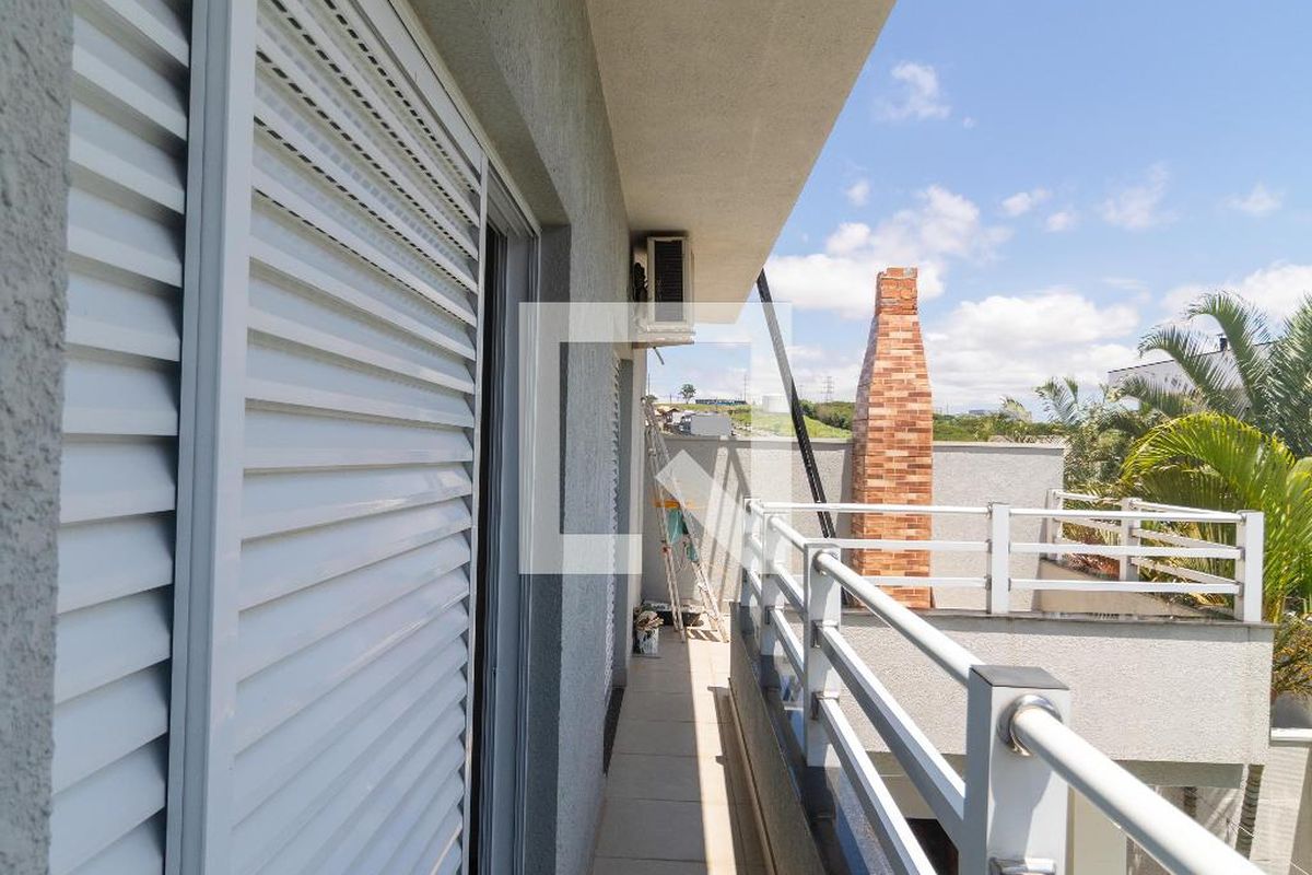 Casa à Venda - Swiss Park, 4 Quartos,  330 m2 em , Campinas - sp | SoloBR