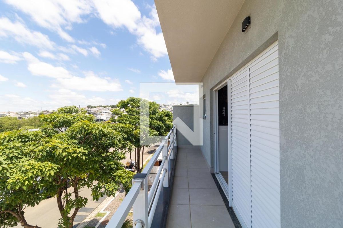 Casa à Venda - Swiss Park, 4 Quartos,  330 m2 em , Campinas - sp | SoloBR