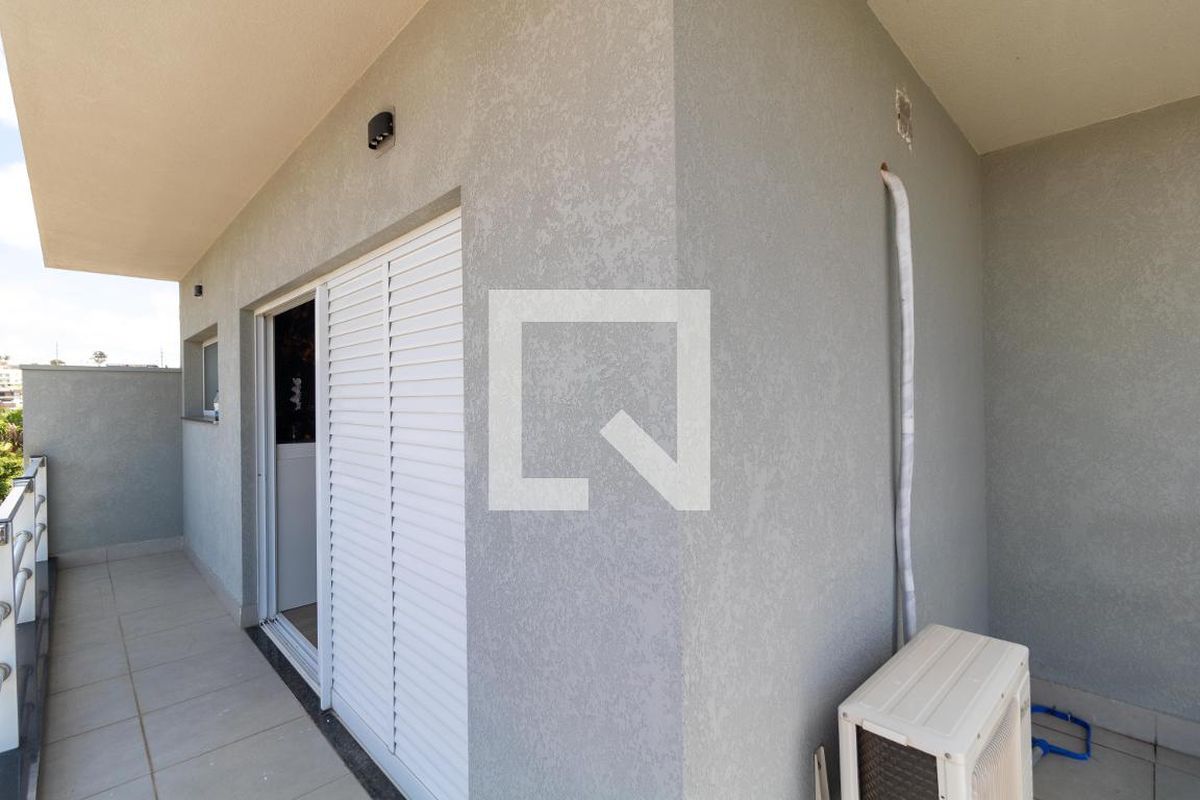 Casa à Venda - Swiss Park, 4 Quartos,  330 m2 em , Campinas - sp | SoloBR