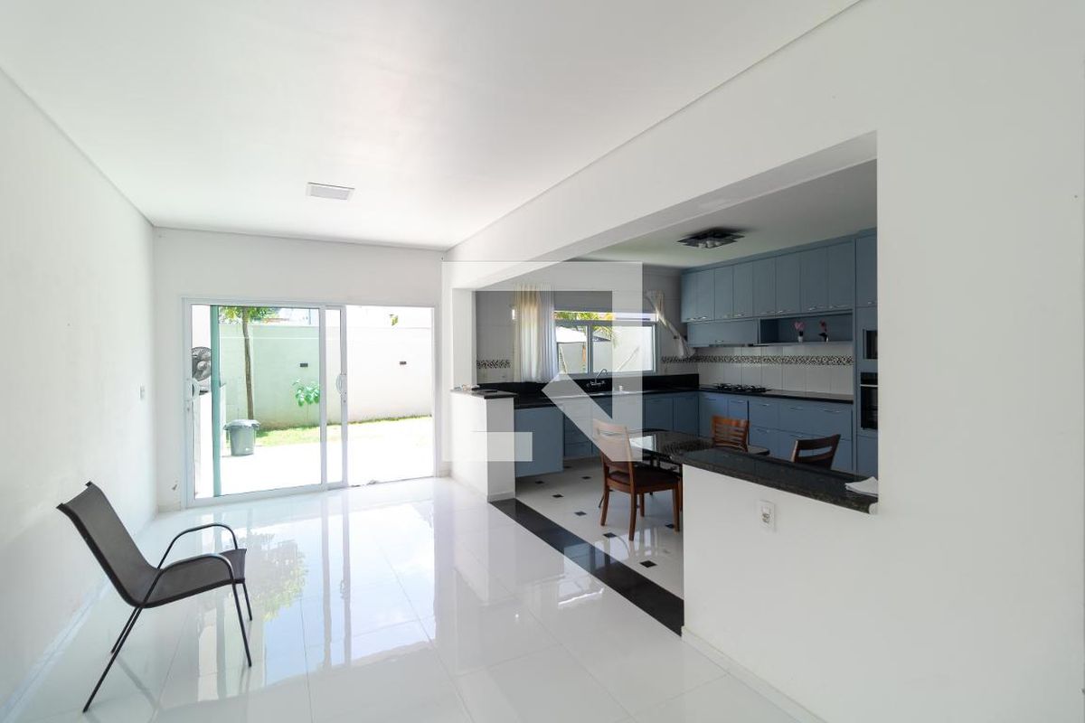 Casa à Venda - Swiss Park, 4 Quartos,  330 m2 em , Campinas - sp | SoloBR
