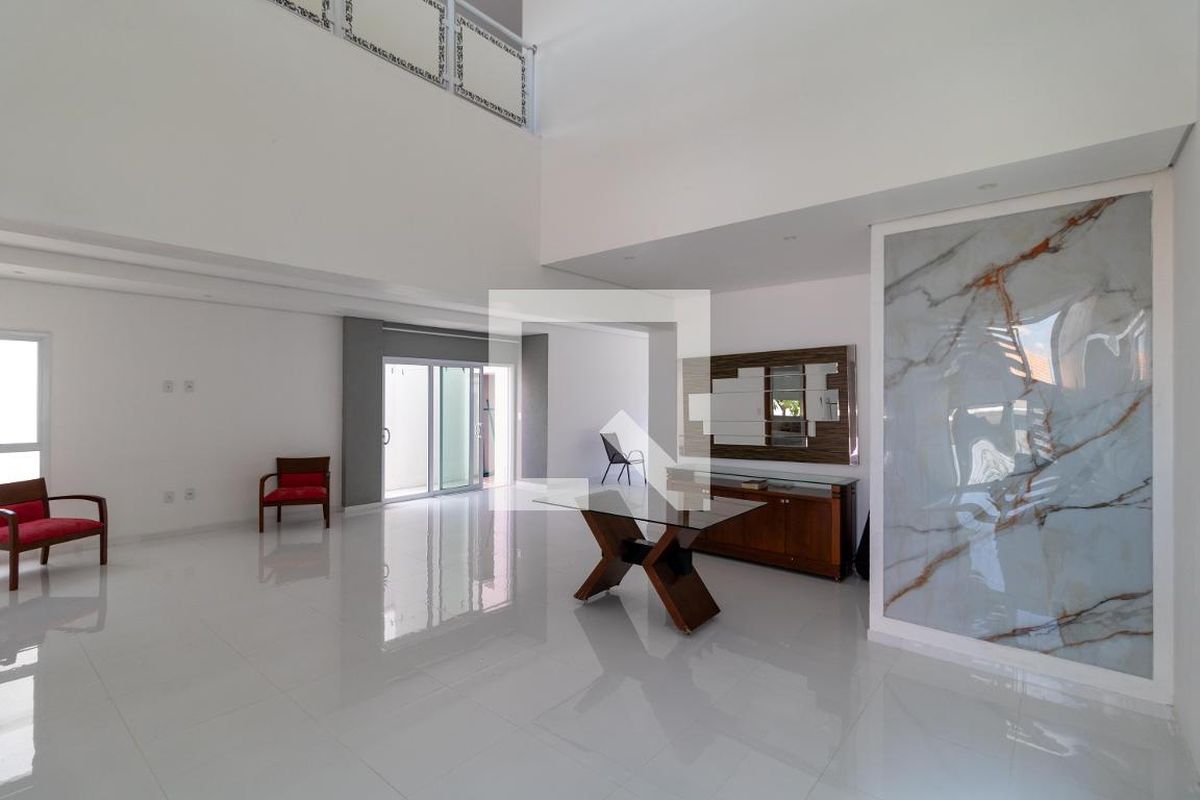 Casa à Venda - Swiss Park, 4 Quartos,  330 m2 em , Campinas - sp | SoloBR