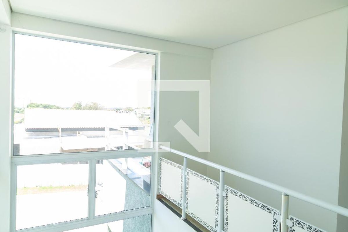 Casa à Venda - Swiss Park, 4 Quartos,  330 m2 em , Campinas - sp | SoloBR