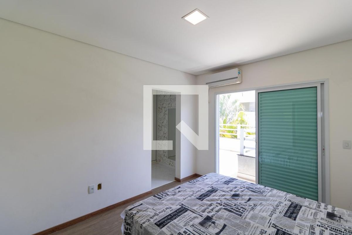Casa à Venda - Swiss Park, 4 Quartos,  330 m2 em , Campinas - sp | SoloBR