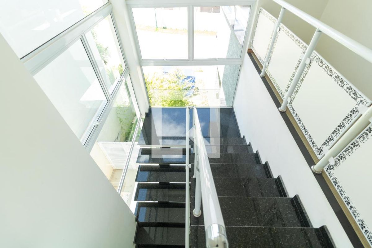 Casa à Venda - Swiss Park, 4 Quartos,  330 m2 em , Campinas - sp | SoloBR