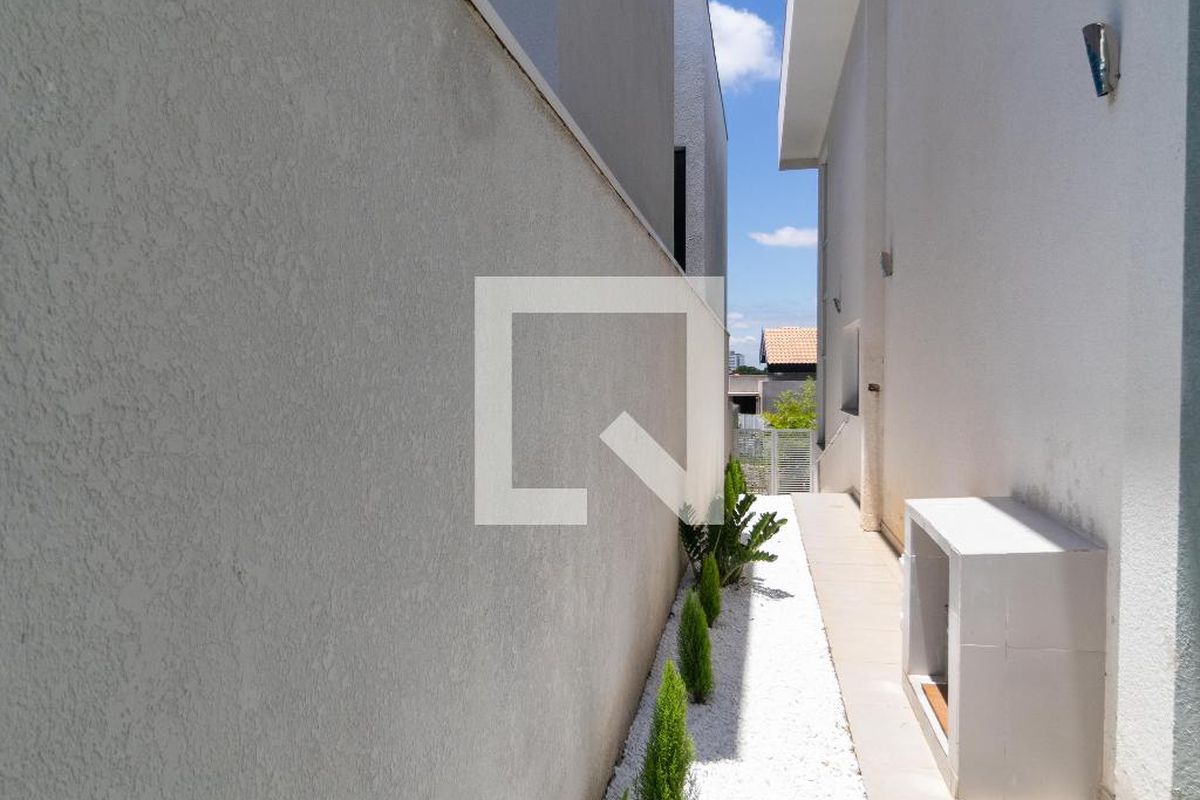 Casa à Venda - Swiss Park, 4 Quartos,  330 m2 em , Campinas - sp | SoloBR
