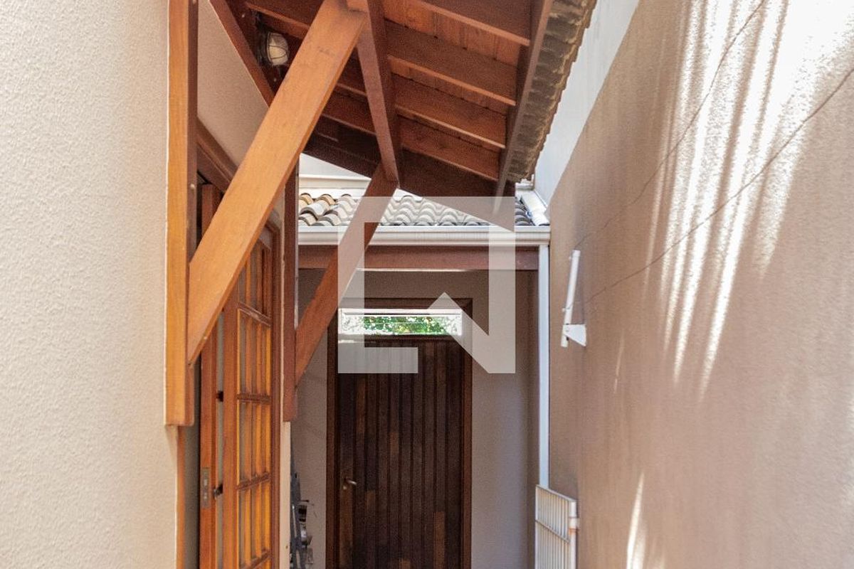 Casa à Venda - Mansões Santo Antônio, 3 Quartos,  255 m2 em , Campinas - sp | SoloBR