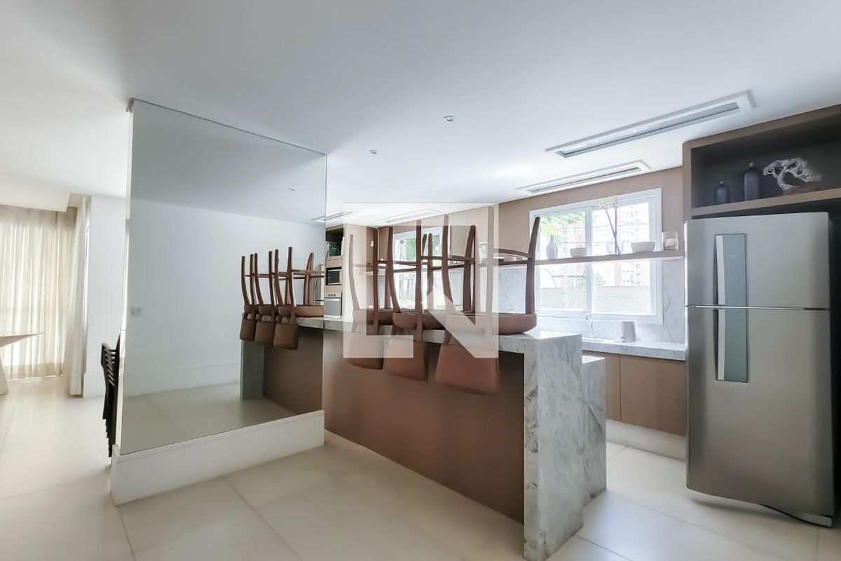 Apartamento à Venda - Centro, 1 Quarto,  39 m2 em , Campinas - sp | SoloBR