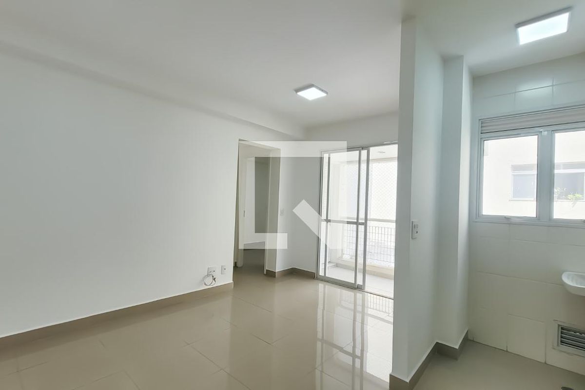 Apartamento à Venda - Centro, 1 Quarto,  39 m2 em , Campinas - sp | SoloBR